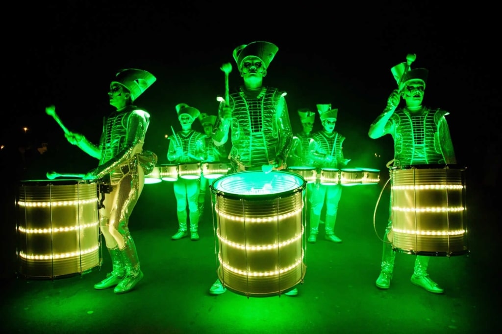 LED Drummers